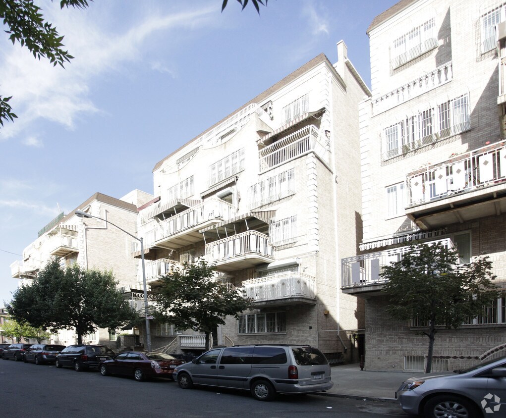 Building Photo - 29 Heyward St