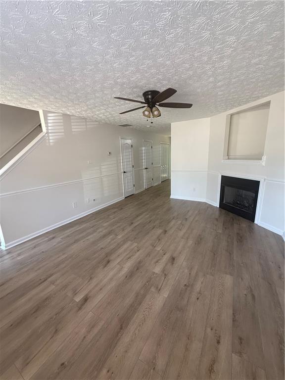 Foto del edificio - 3127 Fields Dr