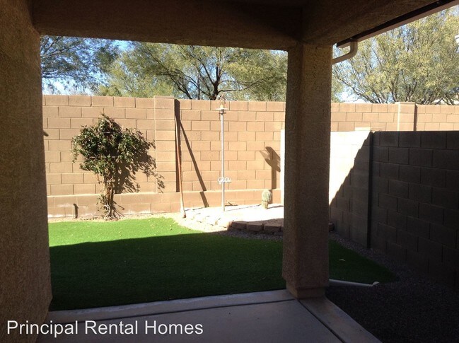 Building Photo - 13459 N Atalaya Way