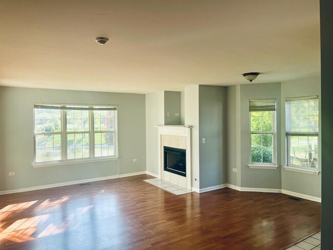 Building Photo - 2947 Rutland Cir