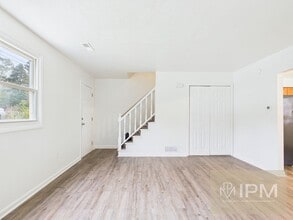 Building Photo - 17 Dunkle Ave