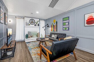 Building Photo - 13330 Trompilla Ln