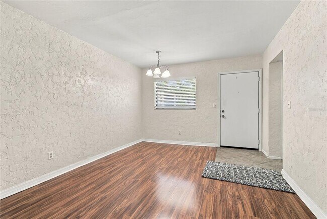 Foto del edificio - 3036 Eastland Blvd