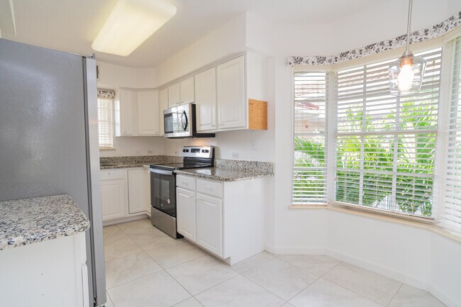 Building Photo - 300 Grand Royale Cir