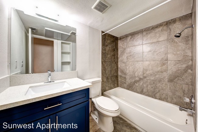 Interior Photo - Sunwest 404 & 502