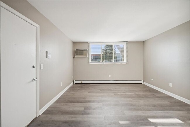 Building Photo - 4080 Royer Rd