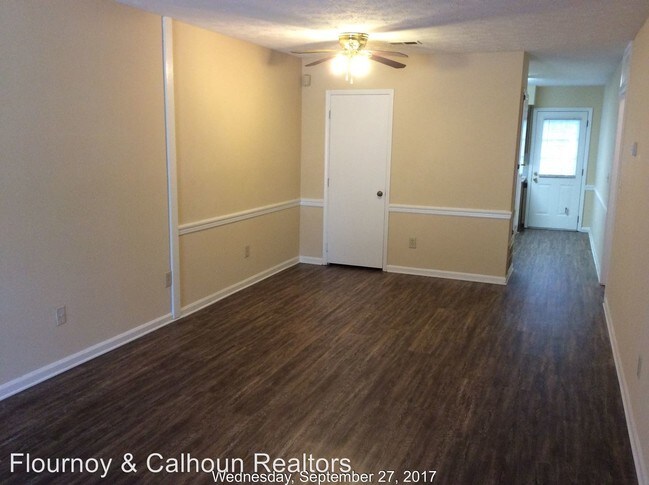 Foto del edificio - 301 Leary Ave