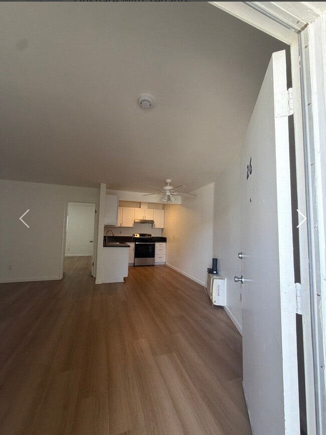 Photo - 444 E Rowland St Apartment