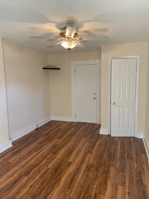 Bedroom/Living Space - 228 W Barnard St
