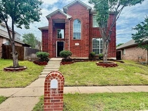 Building Photo - 3900 Braxton Ln