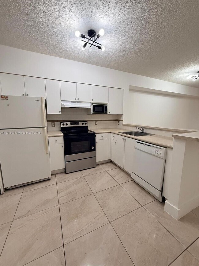 Foto del edificio - 5091 NW 7th St