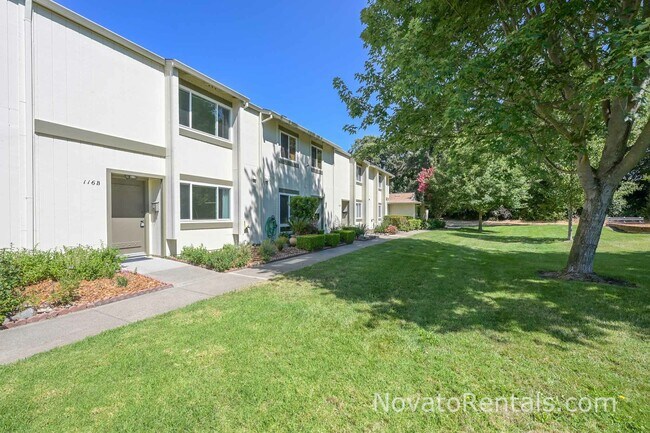 Building Photo - 116B Oliva Ct