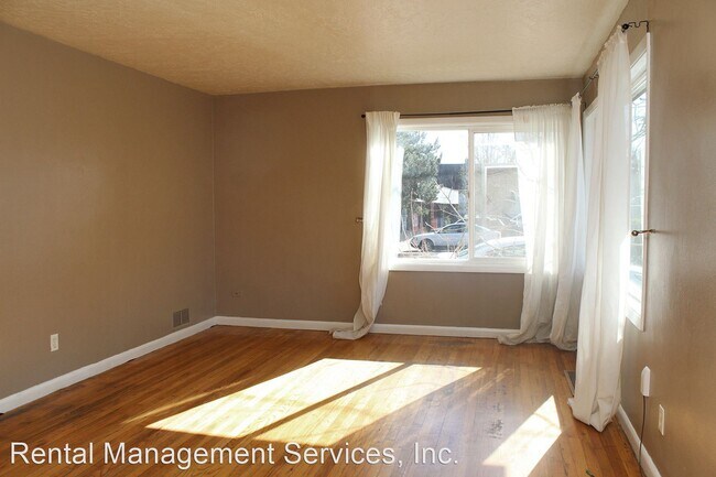 Building Photo - 2 br, 1 bath House - 4728 SE 92nd Ave