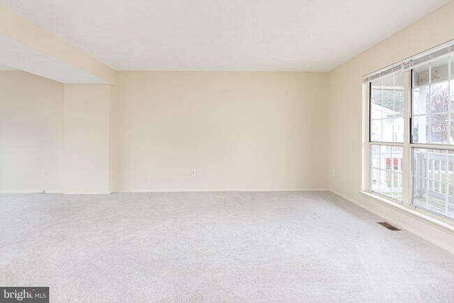 Building Photo - 8004 Warton Ct