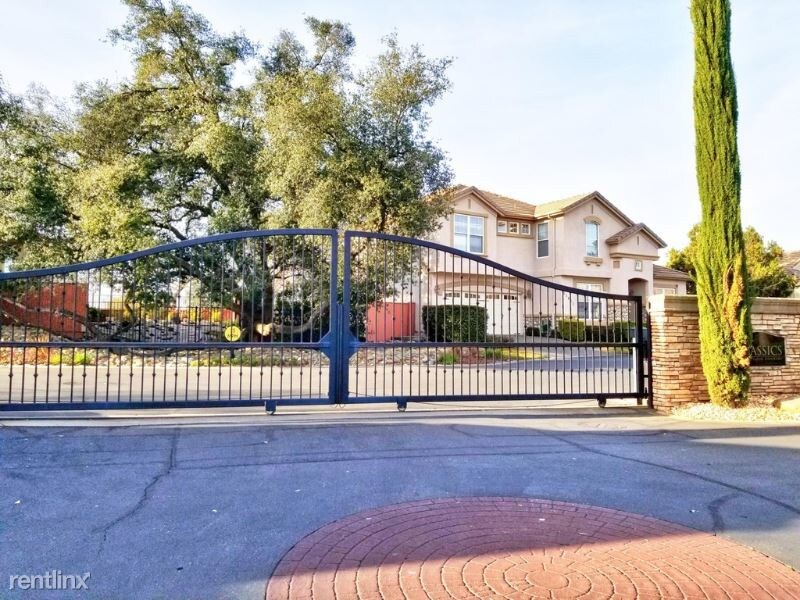 3 br, 2 bath House 12100 Gold Pointe Lane House Rental in Gold