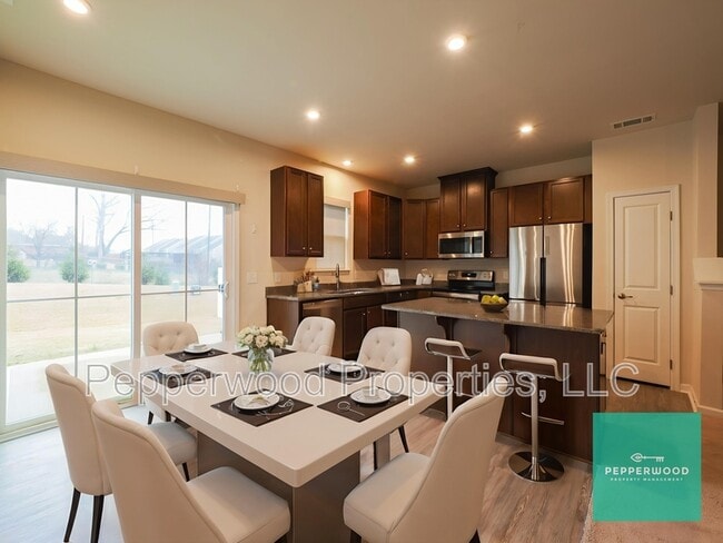 Building Photo - 311 Weststone Walk