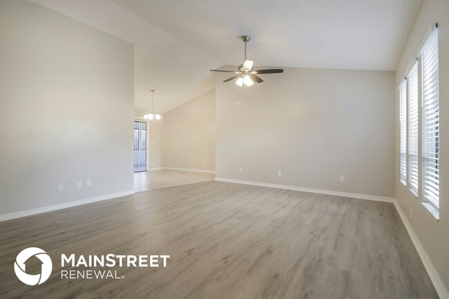 Building Photo - 2501 Dorothy Cir