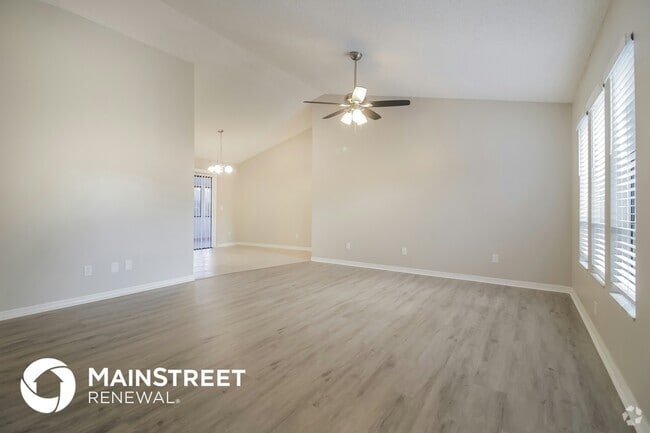 Building Photo - 2501 Dorothy Cir