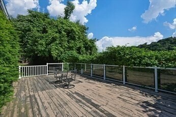 Foto del edificio - 222 Stackpole St