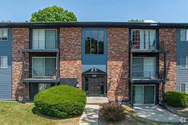 Building Photo - ReNew Millbrook Apartment Collection