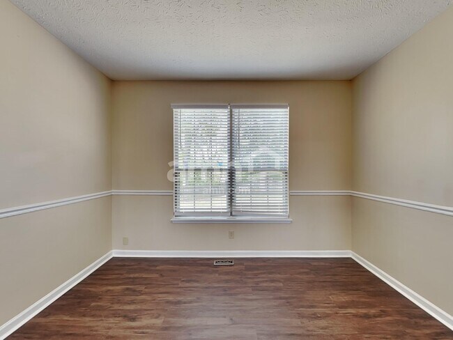 Foto del edificio - 1434 Preston Ct