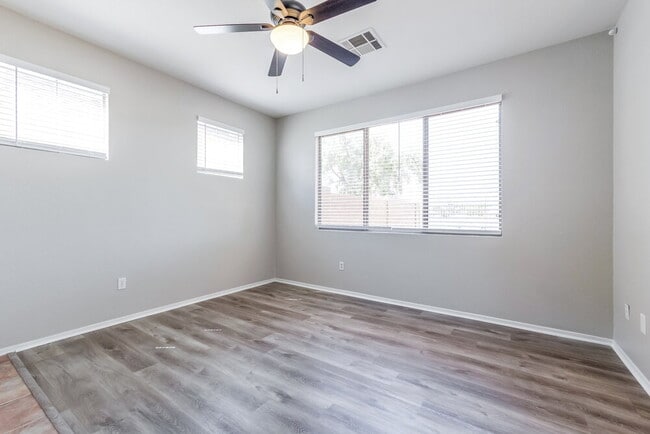 Foto del edificio - 1312 S Boulder Ct