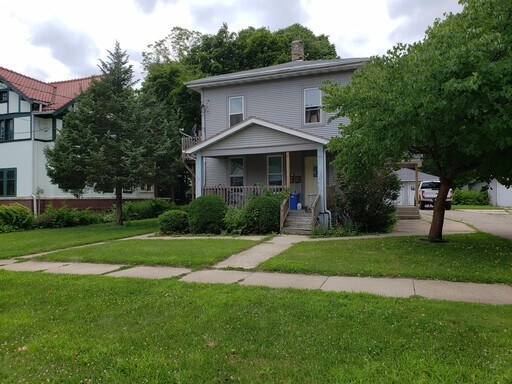 Primary Photo - 820-822 Wisconsin Ave