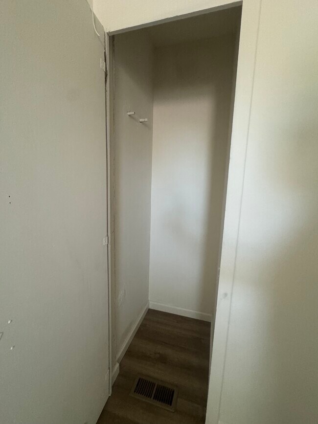 Foto del edificio - 205 Smalley Ave