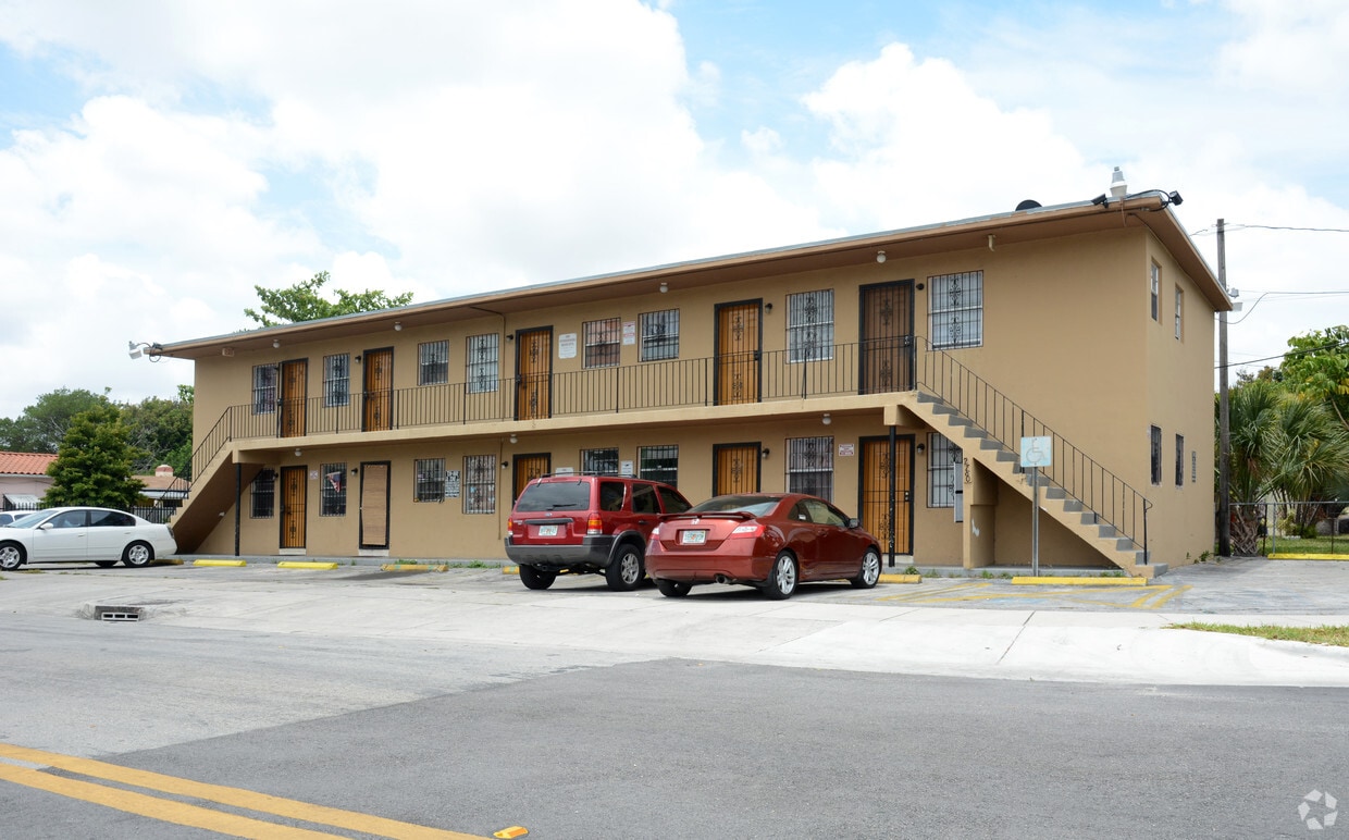 Building Photo - 2780 NW 15th Ave