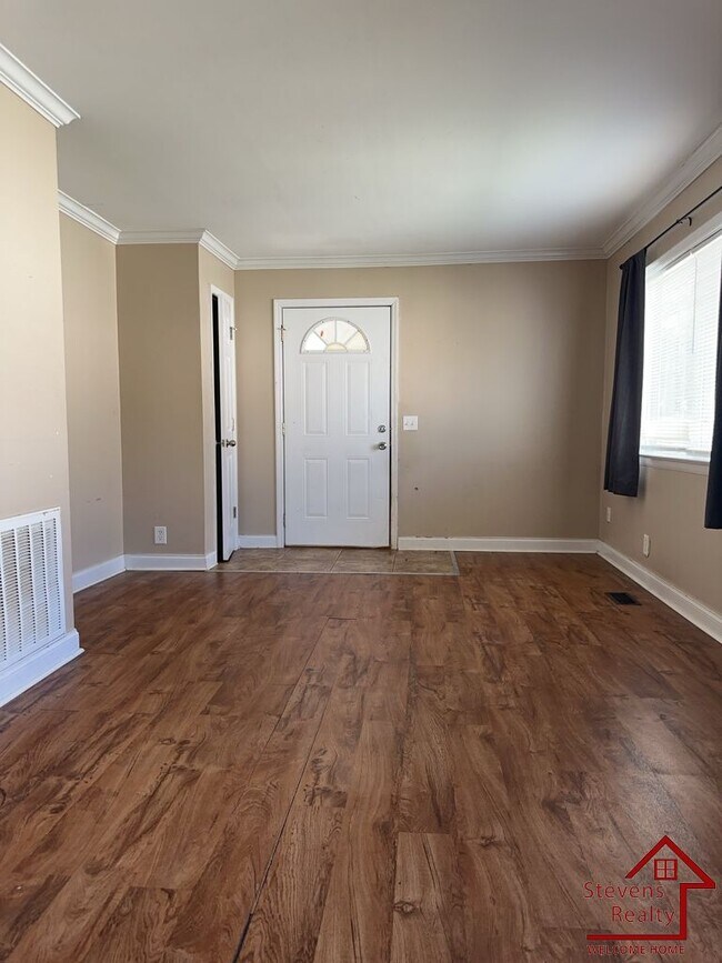 Foto del edificio - 4614 Dayton Blvd