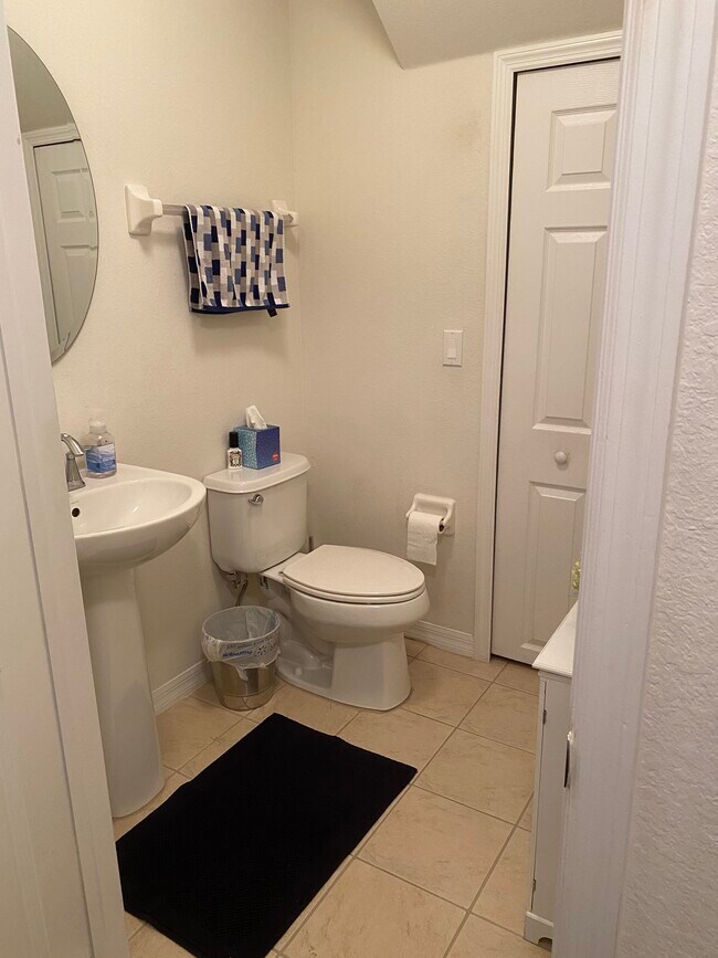 Half bath downstairs - 9059 Gervais Cir