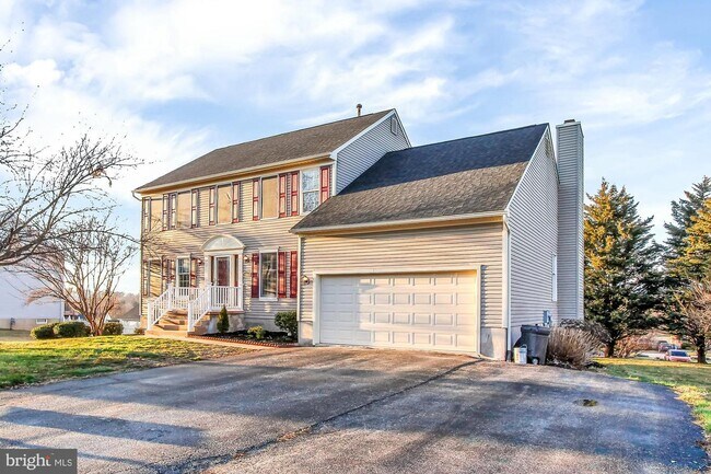 Foto del edificio - 23 John Randolph Dr