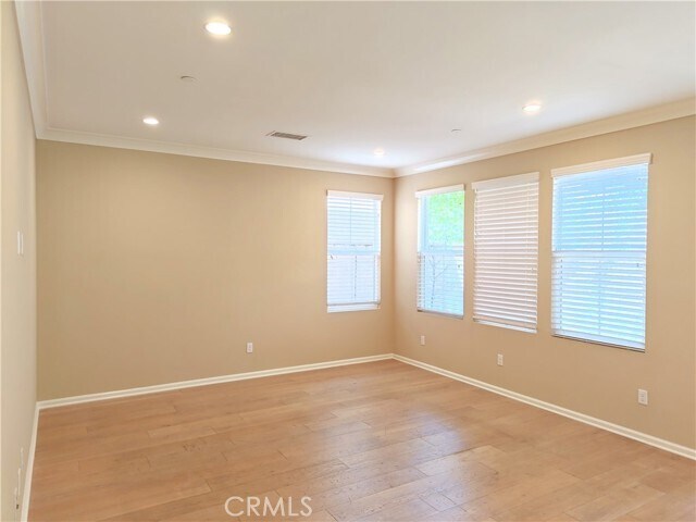 Building Photo - 169 Rodeo