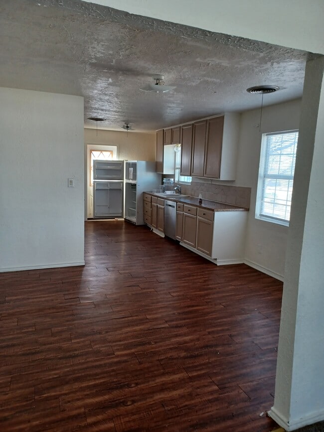 Foto del edificio - 2205 NW 36th St