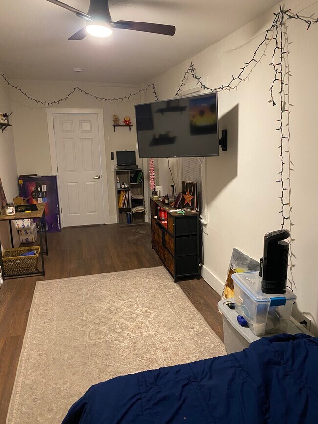 Foto del edificio - 60 Westville St