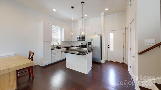 Foto del edificio - 930 Steel House Blvd