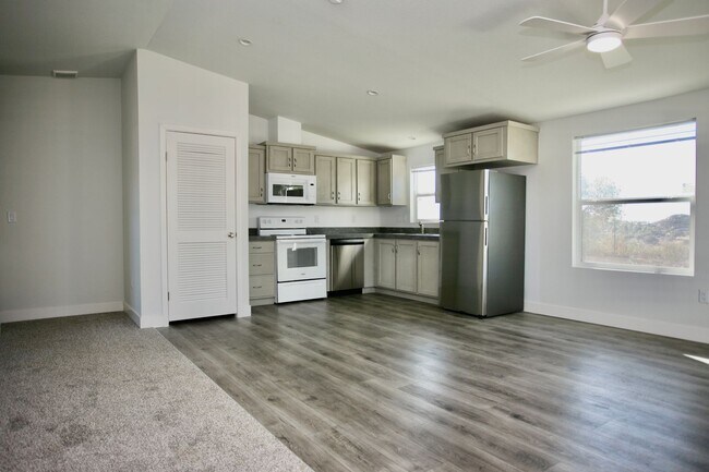 Foto del edificio - 1467 Star Valley Rd