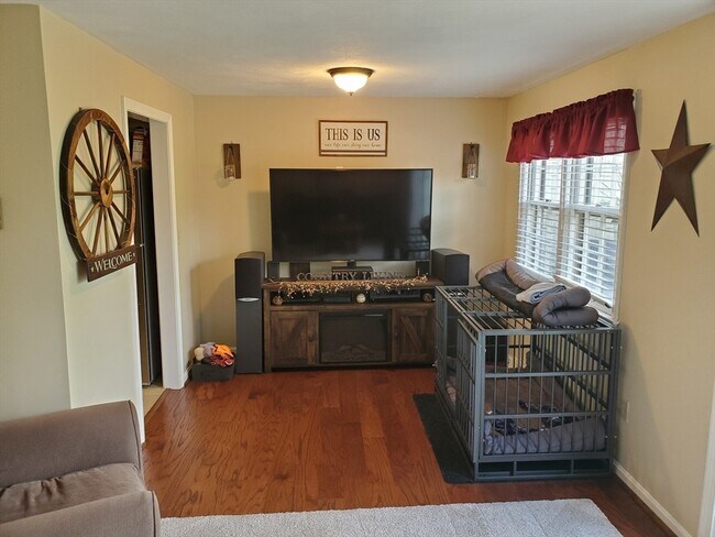 Building Photo - 57 Apache Way