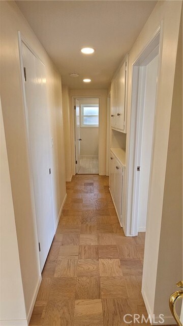 Foto del edificio - 27665 Longhill Dr