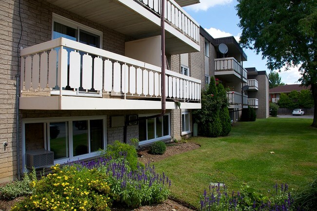 Photo du bâtiment - Lakeside Gardens