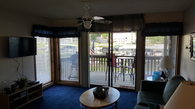 Building Photo - 150 SWS Dr