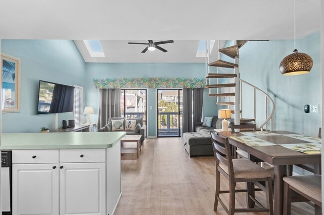 Photo - Fully Furnished W/ All Utilities Included!... Apartment