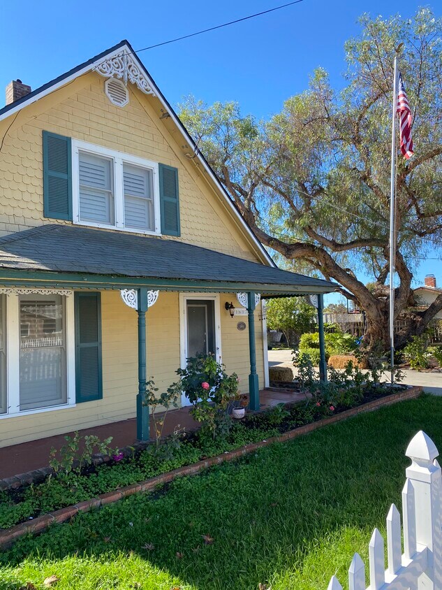 Foto principal - 1617 Rock Springs Rd