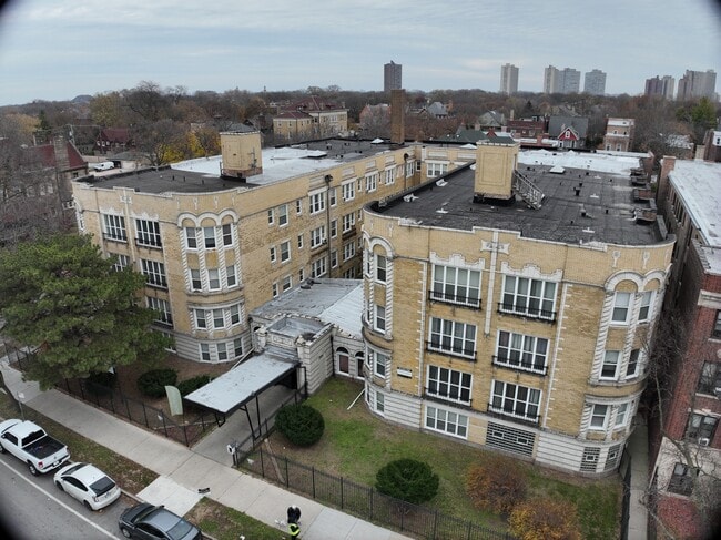 3D Exterior - 4901 S Drexel Blvd Chicago, IL 60615