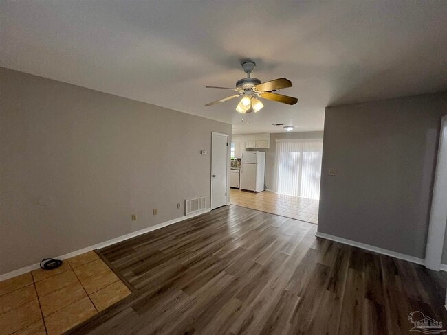 Building Photo - 842 Amberway Dr