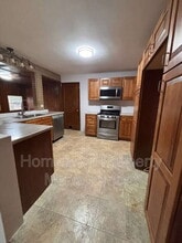 Building Photo - 132 Locust Grove Rd