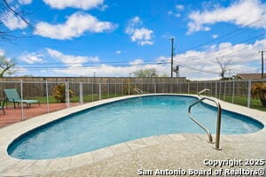 Building Photo - 116 S Gardenview Dr