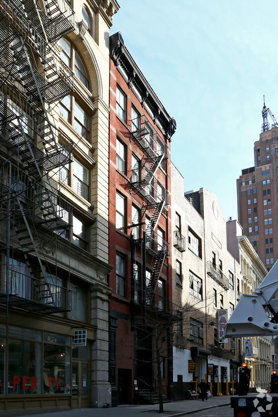 Building Photo - 12 Wooster St