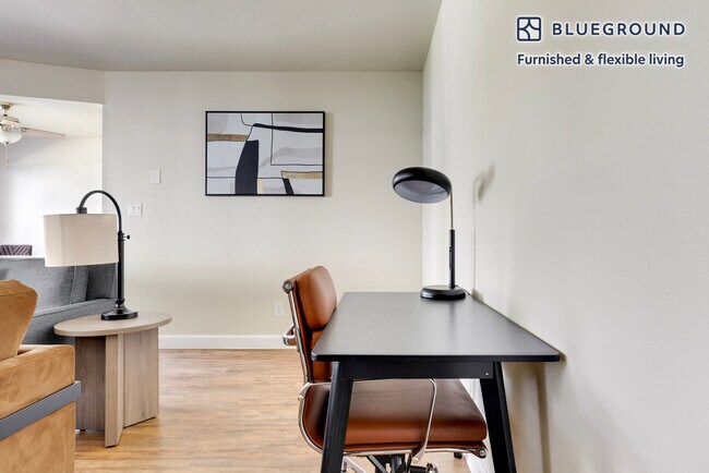 Foto del edificio - 234 Escuela Ave