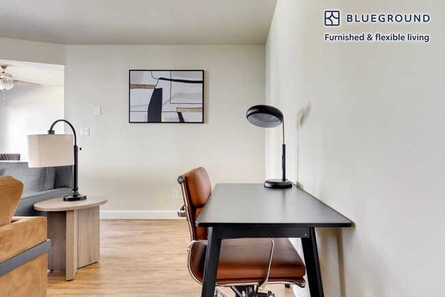 Building Photo - 234 Escuela Ave